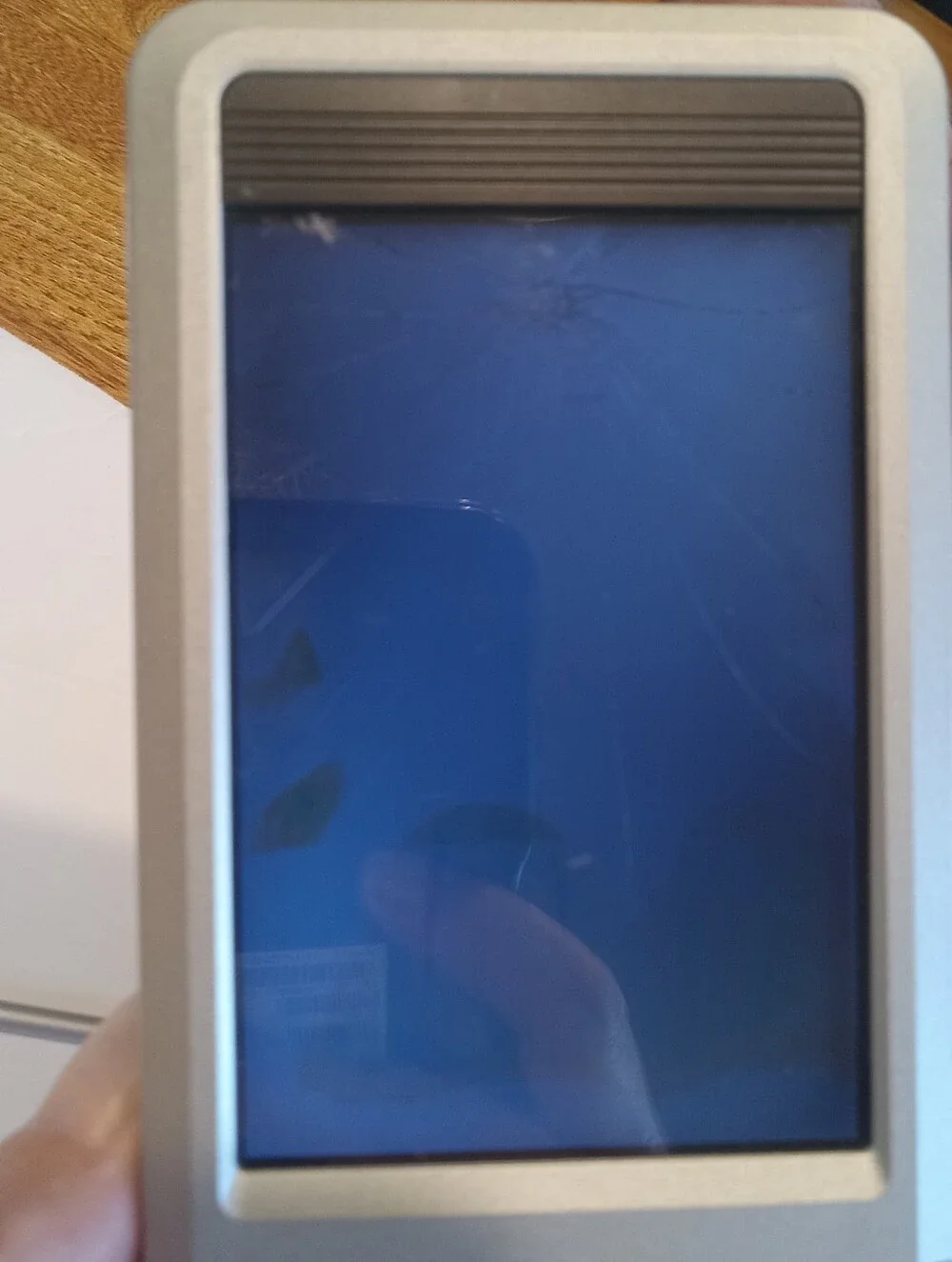 Vintage Sony Clie Handheld PEG-NX70V/U Bundle SCREEN IS CRACKED Does Turn On.